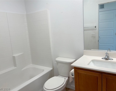 3614 Tripoli Cove Avenue - Photo Thumbnail 19
