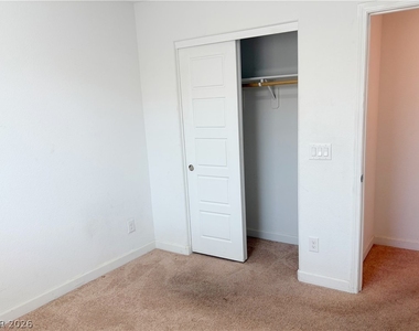 3614 Tripoli Cove Avenue - Photo Thumbnail 28