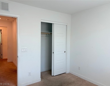 3614 Tripoli Cove Avenue - Photo Thumbnail 22