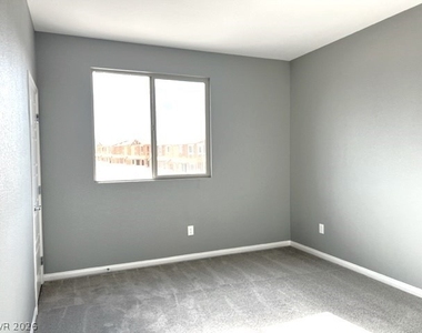 9236 Lunar Effect Street - Photo Thumbnail 10