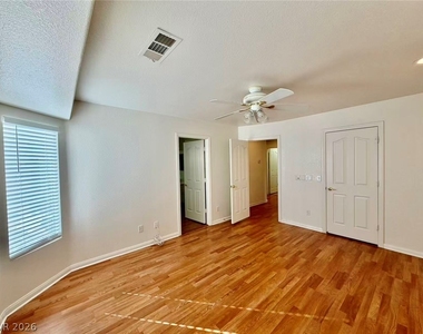 8605 Gilmore Avenue - Photo Thumbnail 8
