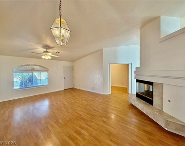 8605 Gilmore Avenue - Photo Thumbnail 4