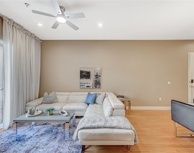 56 E Serene Avenue - Photo Thumbnail 4