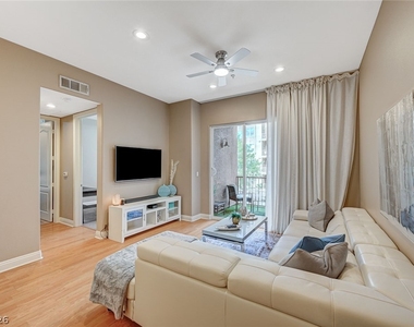 56 E Serene Avenue - Photo Thumbnail 3