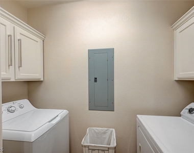 56 E Serene Avenue - Photo Thumbnail 15