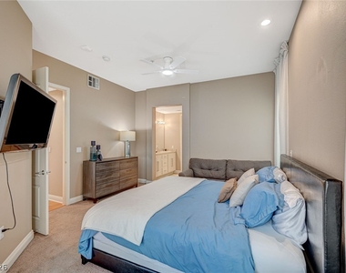 56 E Serene Avenue - Photo Thumbnail 19