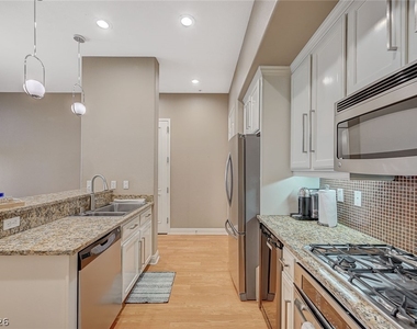 56 E Serene Avenue - Photo Thumbnail 13