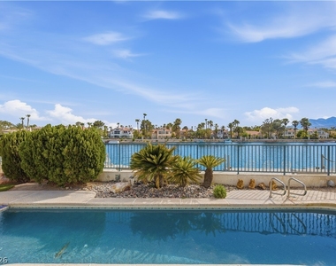 2933 Harbor Cove Drive - Photo Thumbnail 41