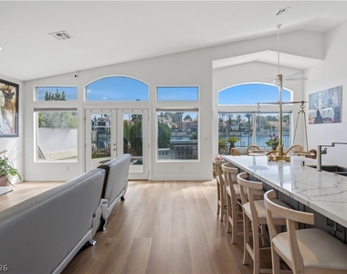 2933 Harbor Cove Drive - Photo Thumbnail 6