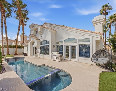 2933 Harbor Cove Drive - Photo Thumbnail 39