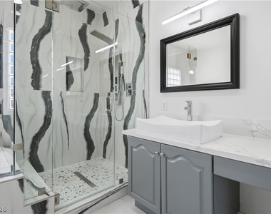 2933 Harbor Cove Drive - Photo Thumbnail 29
