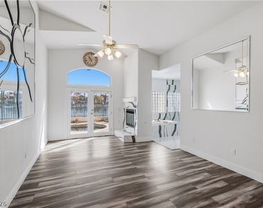 2933 Harbor Cove Drive - Photo Thumbnail 24