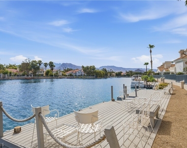 2933 Harbor Cove Drive - Photo Thumbnail 2