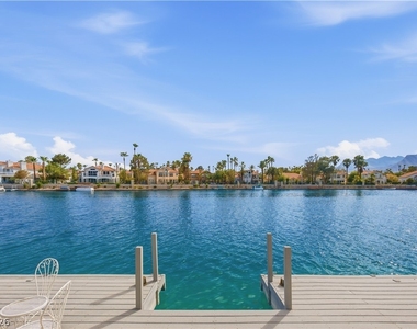 2933 Harbor Cove Drive - Photo Thumbnail 19