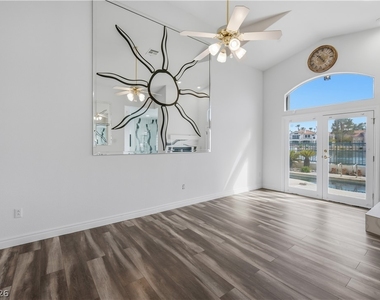 2933 Harbor Cove Drive - Photo Thumbnail 25