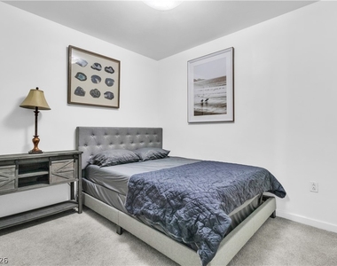 4471 Dean Martin Drive - Photo Thumbnail 13