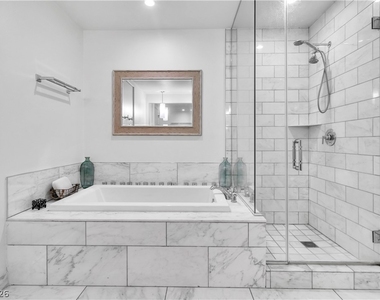 4471 Dean Martin Drive - Photo Thumbnail 27
