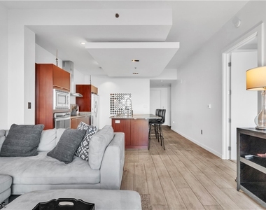 4471 Dean Martin Drive - Photo Thumbnail 19