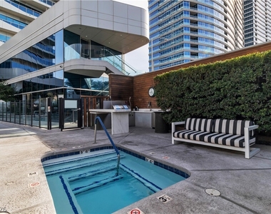 4471 Dean Martin Drive - Photo Thumbnail 37