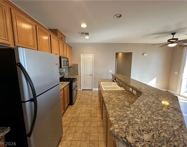 3925 Prescott Pines Street - Photo Thumbnail 5