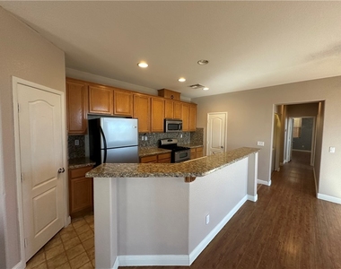 3925 Prescott Pines Street - Photo Thumbnail 4