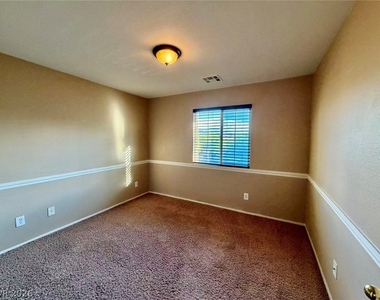 9326 Wildcat Springs Avenue - Photo Thumbnail 11
