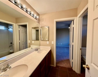 9326 Wildcat Springs Avenue - Photo Thumbnail 14