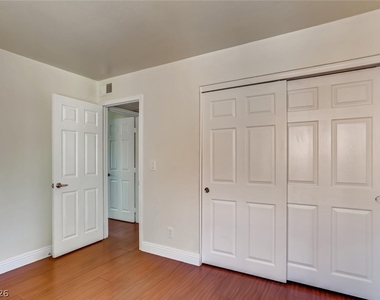 5229 Indian River Drive - Photo Thumbnail 15