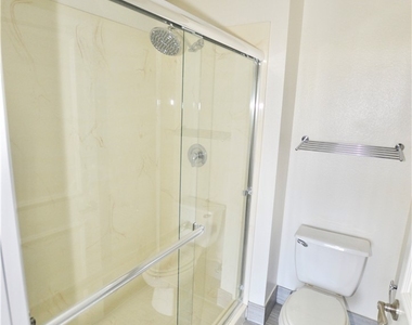 220 E Flamingo Road - Photo Thumbnail 15