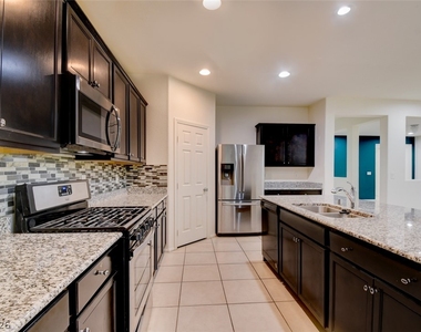 5437 Ordesa Valley Road - Photo Thumbnail 14