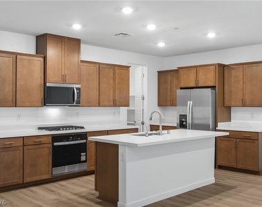 1025 Copper Robin Street - Photo Thumbnail 7