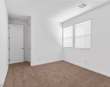 1025 Copper Robin Street - Photo Thumbnail 37