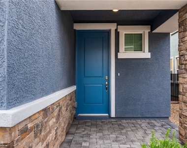 1025 Copper Robin Street - Photo Thumbnail 1