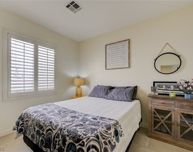 222 Hickory Heights - Photo Thumbnail 18