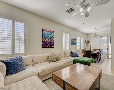 222 Hickory Heights - Photo Thumbnail 23