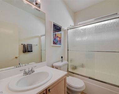 222 Hickory Heights - Photo Thumbnail 20