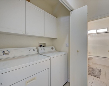 222 Hickory Heights - Photo Thumbnail 21