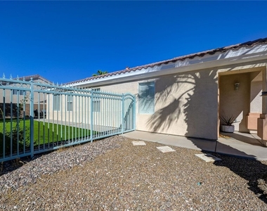 222 Hickory Heights - Photo Thumbnail 3