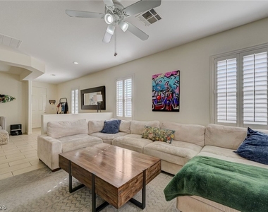 222 Hickory Heights - Photo Thumbnail 14