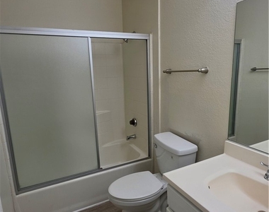 5241 Caspian Springs Drive - Photo Thumbnail 5