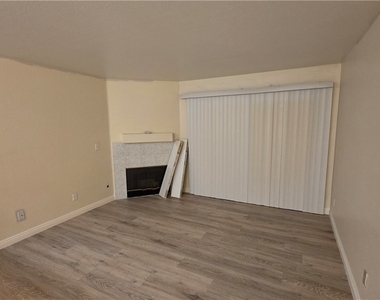 5241 Caspian Springs Drive - Photo Thumbnail 3