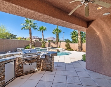 305 Corsicana Street - Photo Thumbnail 34