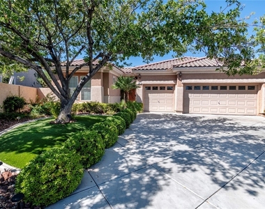 305 Corsicana Street - Photo Thumbnail 2
