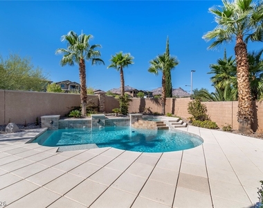 305 Corsicana Street - Photo Thumbnail 35