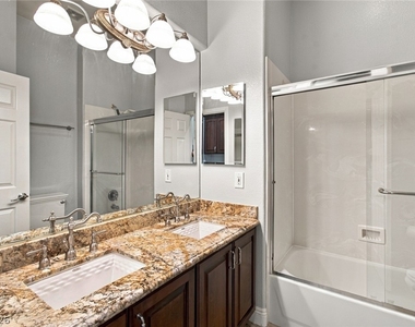 305 Corsicana Street - Photo Thumbnail 23