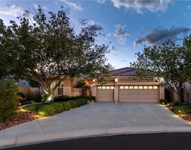 305 Corsicana Street - Photo Thumbnail 1