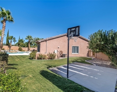 305 Corsicana Street - Photo Thumbnail 32