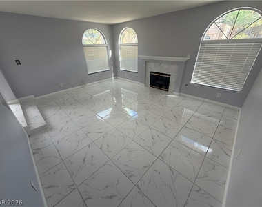 2832 Mill Point Drive - Photo Thumbnail 6