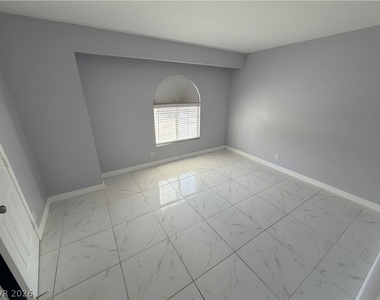 2832 Mill Point Drive - Photo Thumbnail 23