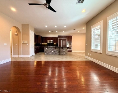 10346 Sweet Laurel Street - Photo Thumbnail 9
